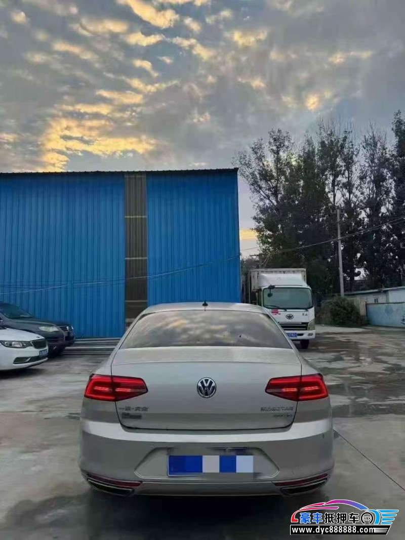 17年大众迈腾轿车抵押车出售