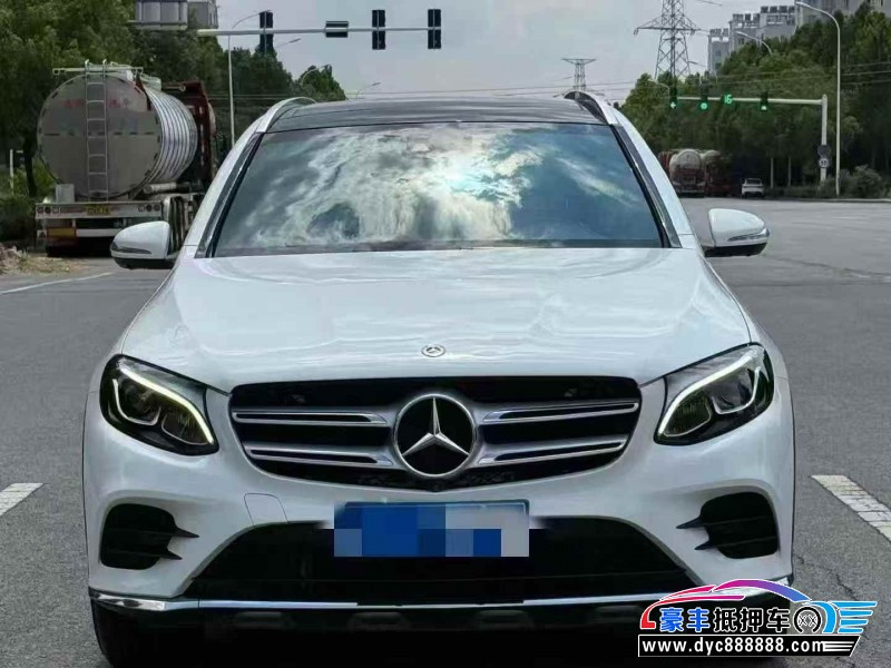 19年奔驰GLC轿车抵押车出售