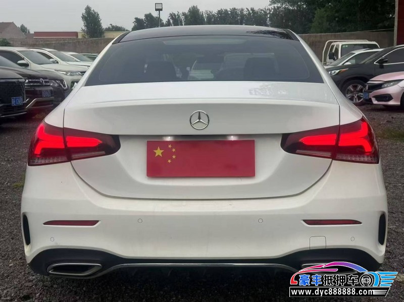 20年奔驰A轿车抵押车出售