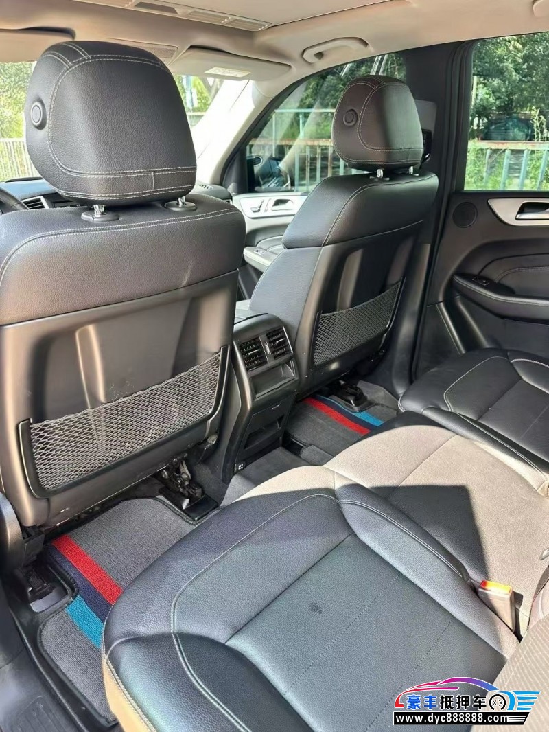 15年奔驰ML轿车抵押车出售