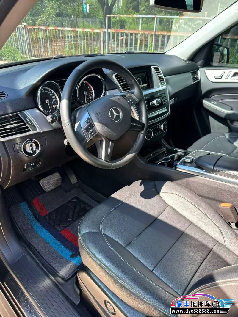 15年奔驰ML轿车抵押车出售