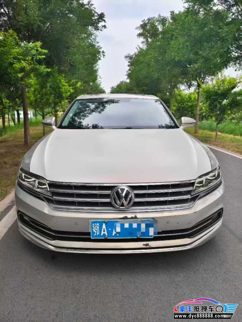 17年大众辉昂轿车抵押车出售