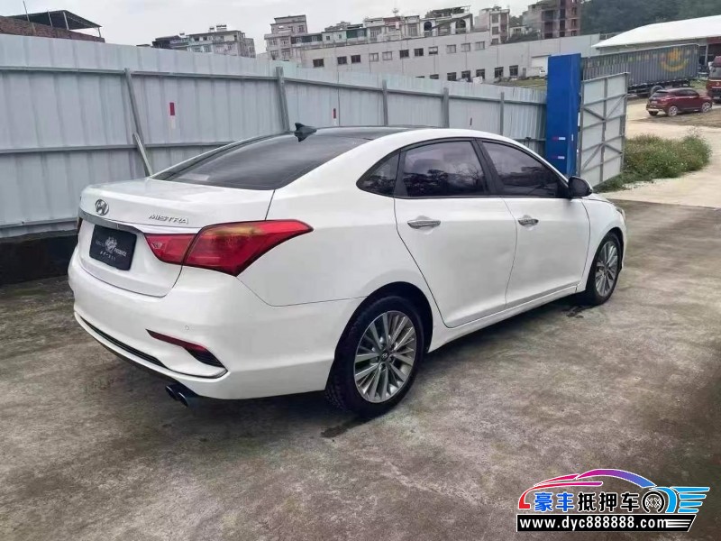 18年现代名图轿车抵押车出售