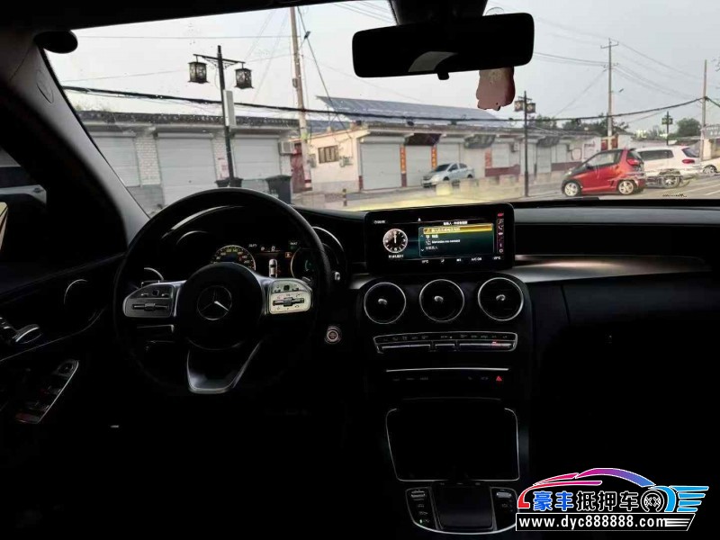 20年奔驰C轿车抵押车出售