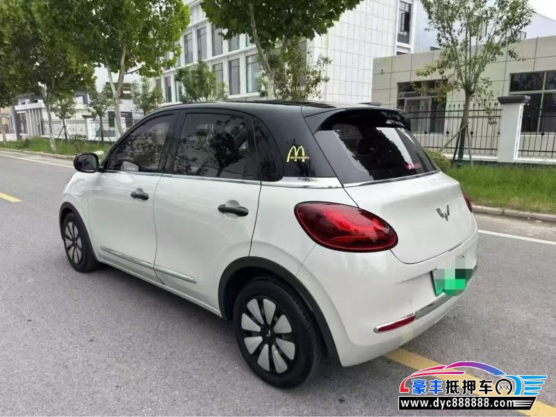 23年五菱缤果轿车抵押车出售