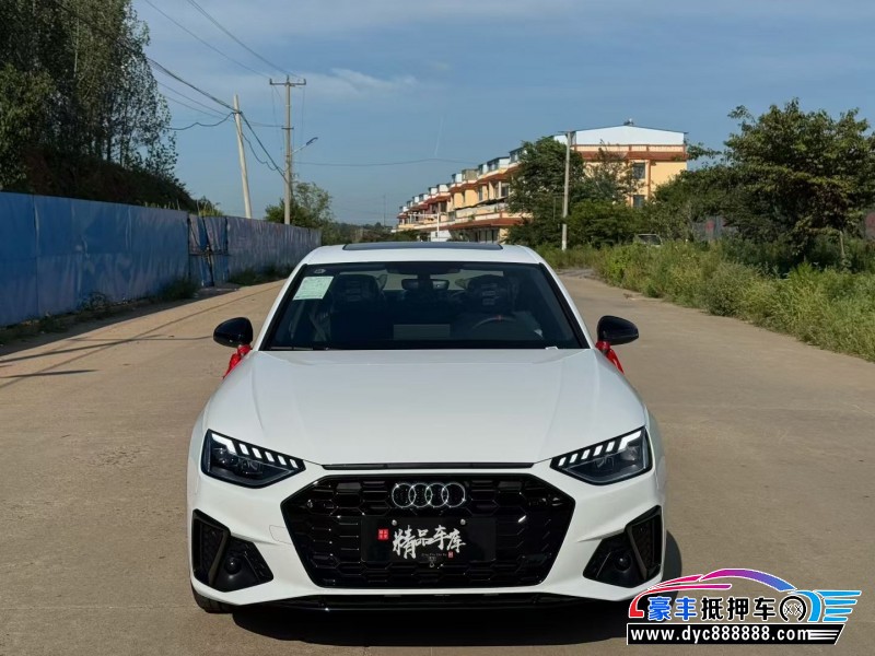25年奥迪A4L轿车抵押车出售