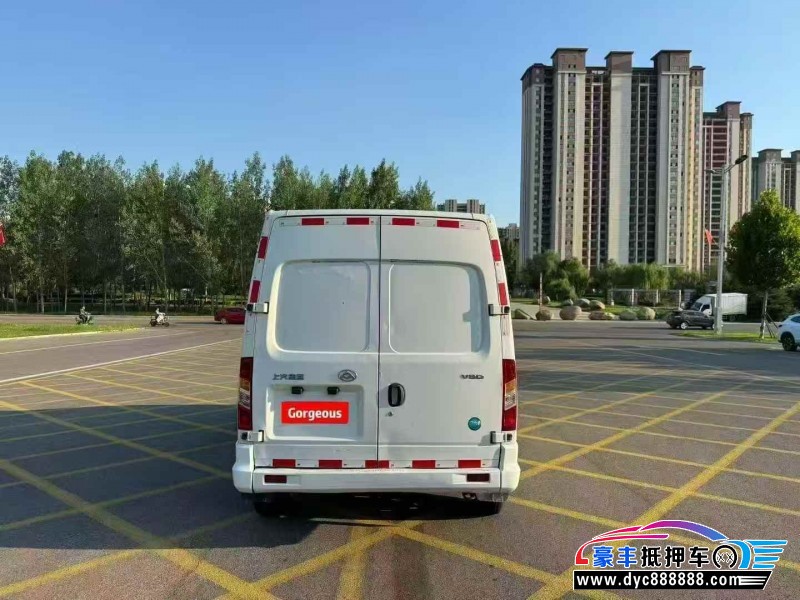 22年上汽大通V80轿车抵押车出售