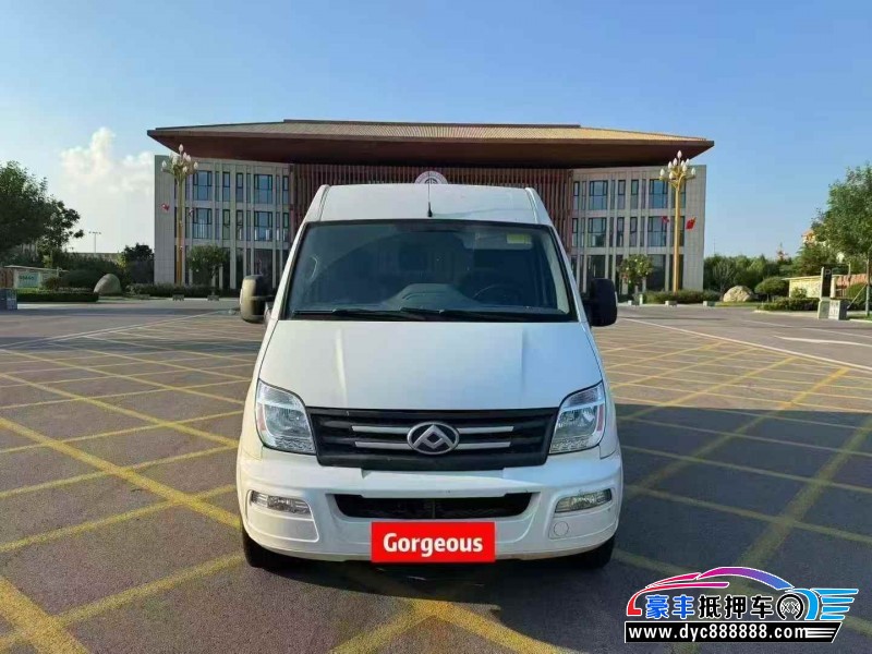 22年上汽大通V80轿车抵押车出售