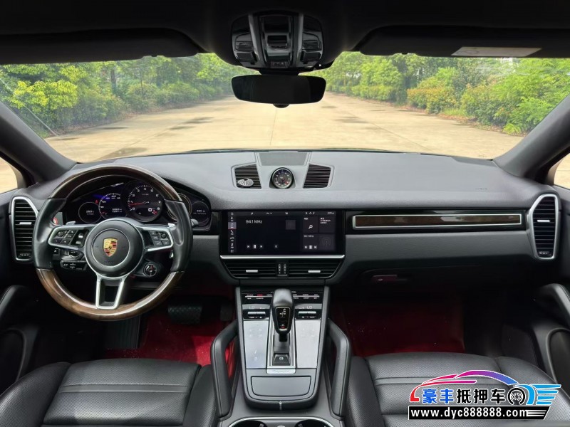 20年保时捷卡宴轿车抵押车出售