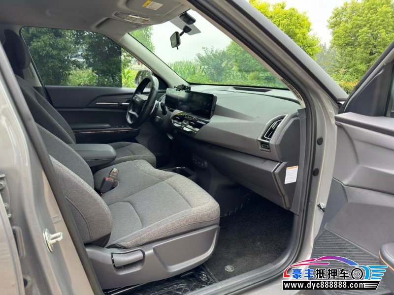 24年起亚EV5轿车抵押车出售