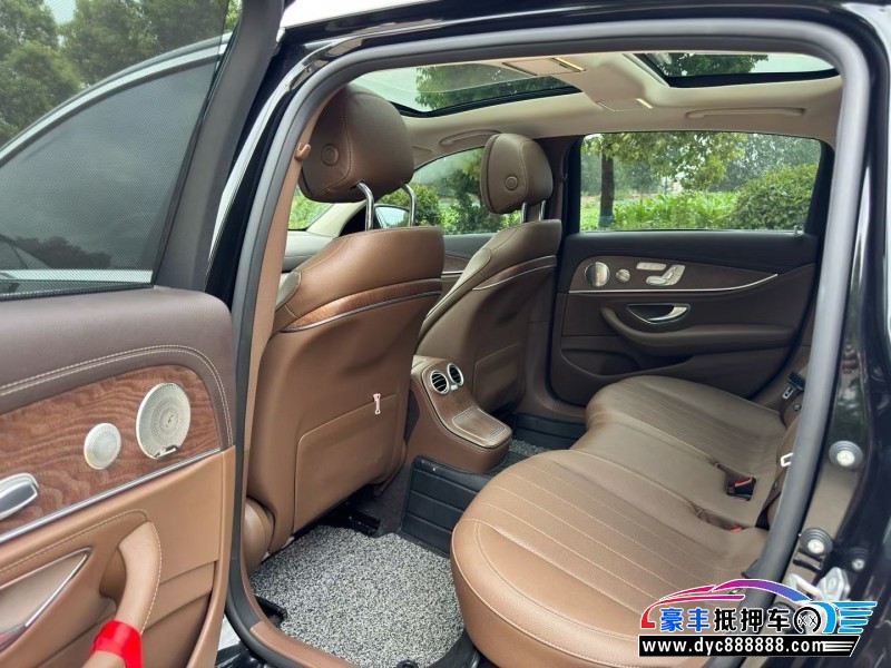 23年奔驰E轿车抵押车出售