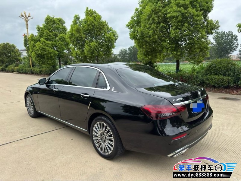 23年奔驰E轿车抵押车出售