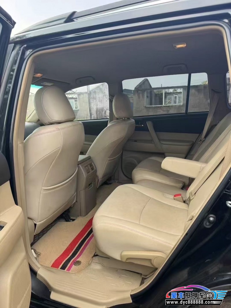 14年丰田汉兰达轿车抵押车出售