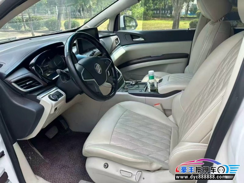 20年别克GL8轿车抵押车出售