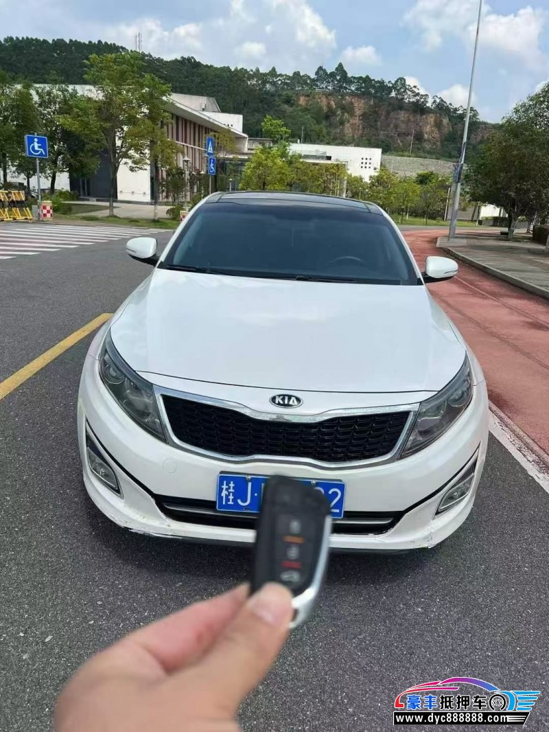 15年起亚K5轿车抵押车出售