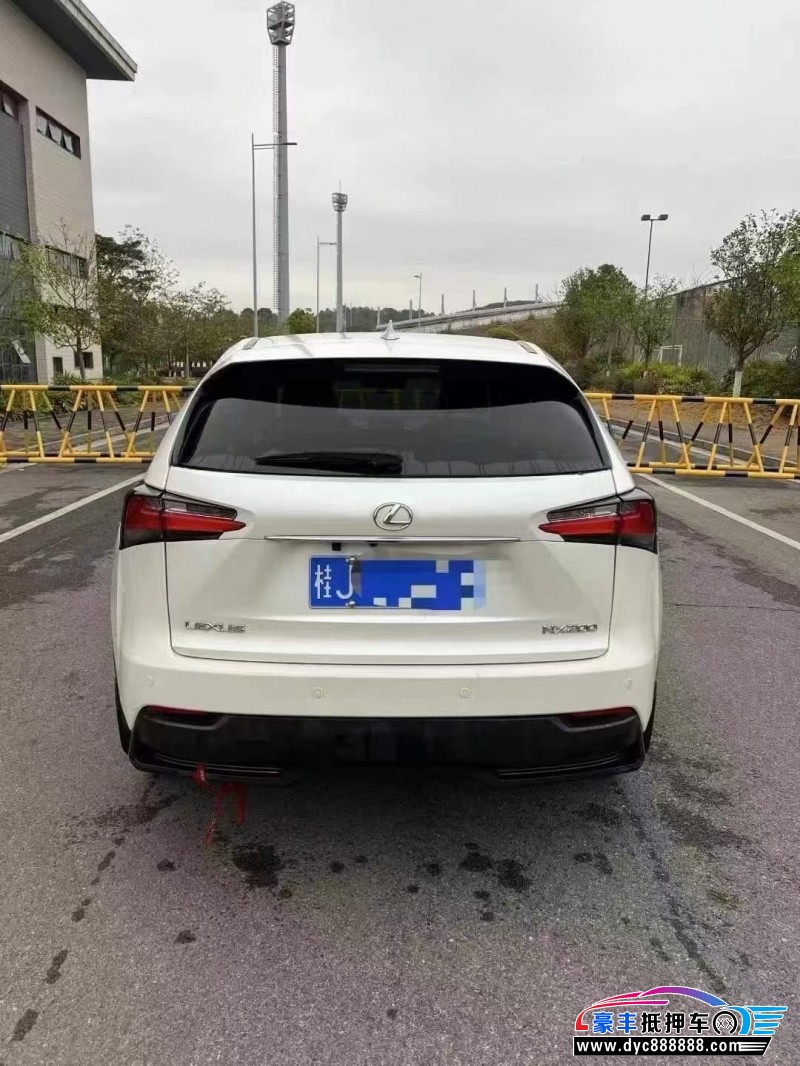 15年雷克萨斯NX轿车抵押车出售