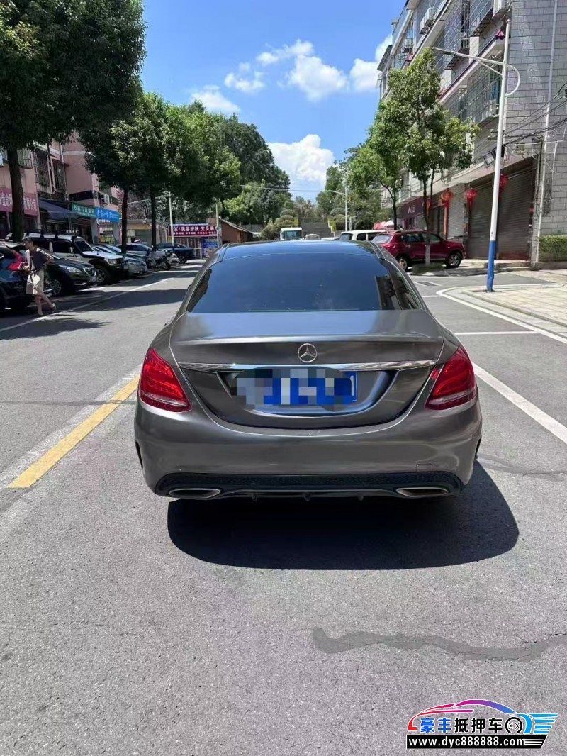 18年奔驰C轿车抵押车出售