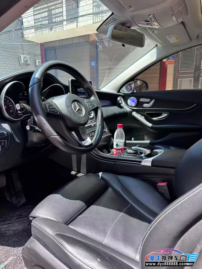 18年奔驰C轿车抵押车出售
