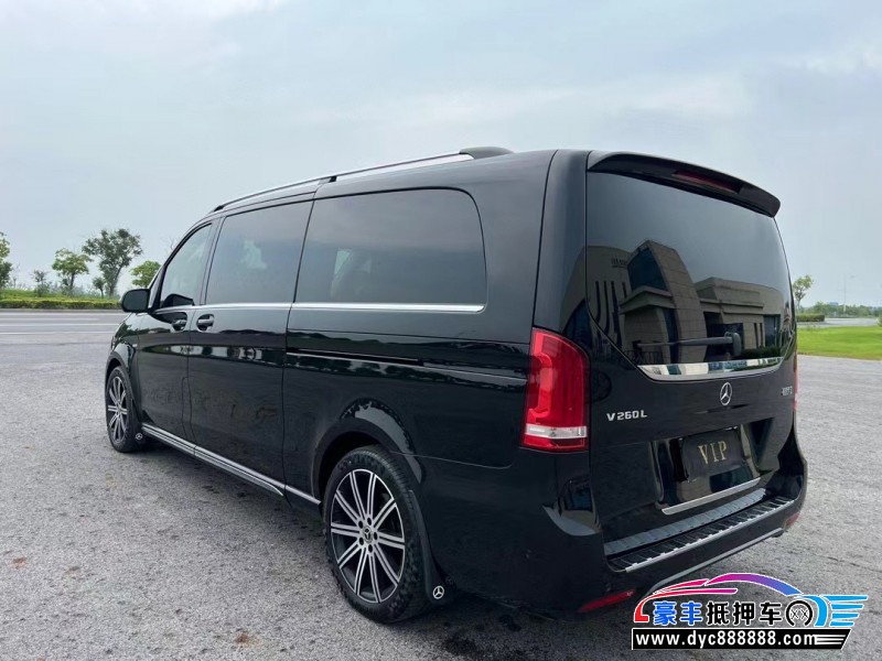 24年奔驰V轿车抵押车出售