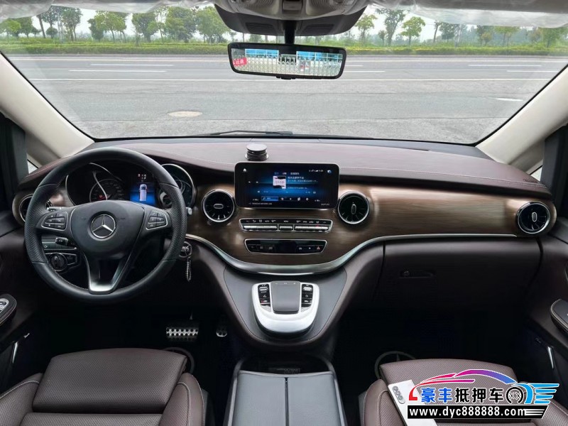 24年奔驰V轿车抵押车出售