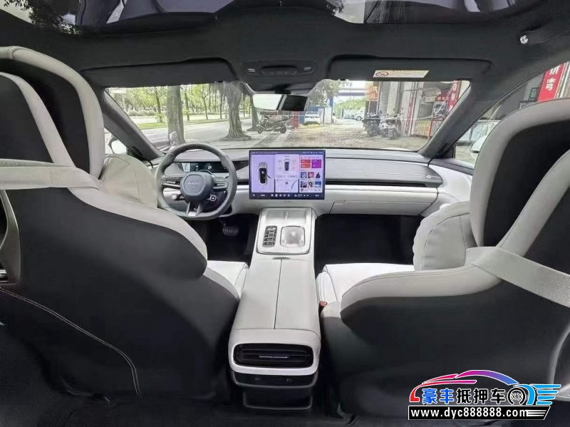 25年小米SU7轿车抵押车出售