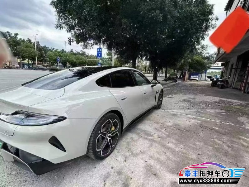 25年小米SU7轿车抵押车出售