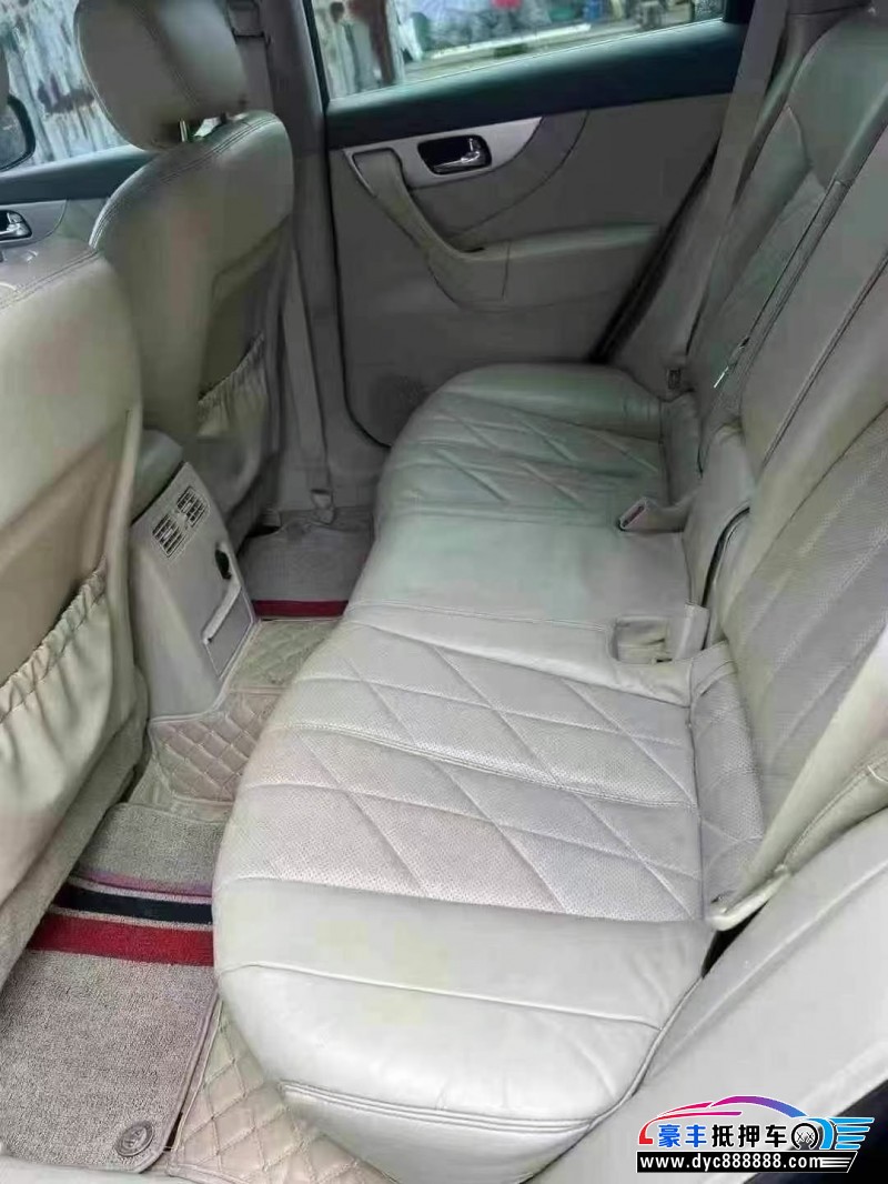 13年英菲尼迪FX35轿车抵押车出售