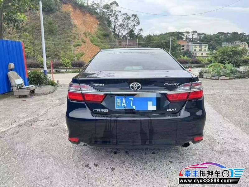 16年丰田凯美瑞轿车抵押车出售