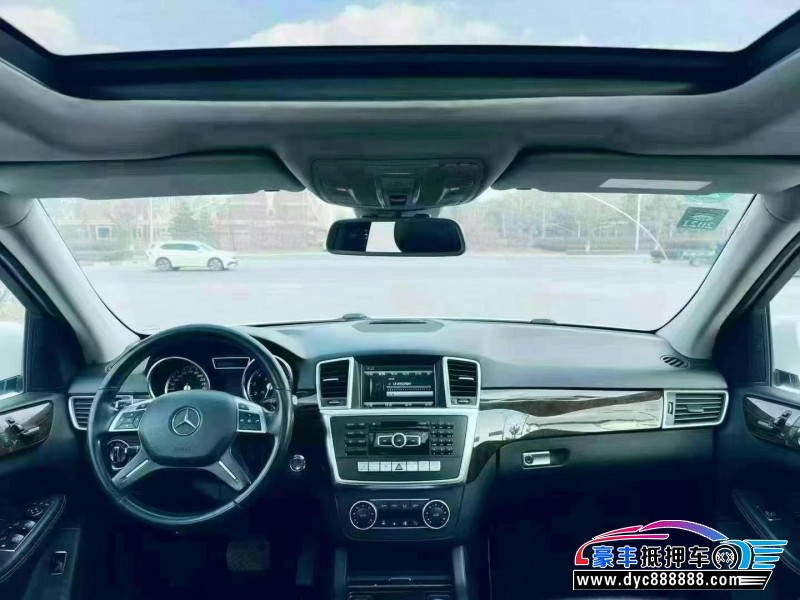 15年奔驰ML轿车抵押车出售