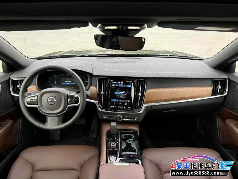 25年沃尔沃S90轿车抵押车出售