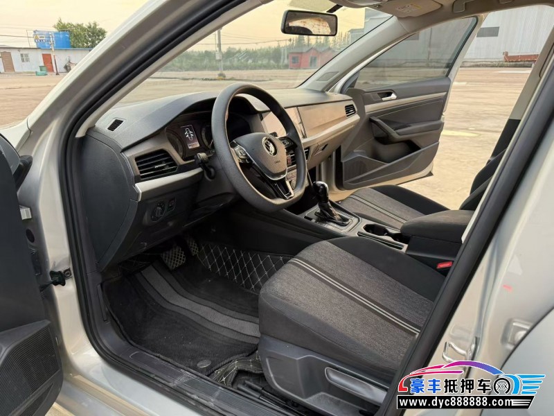 22年大众朗逸轿车抵押车出售