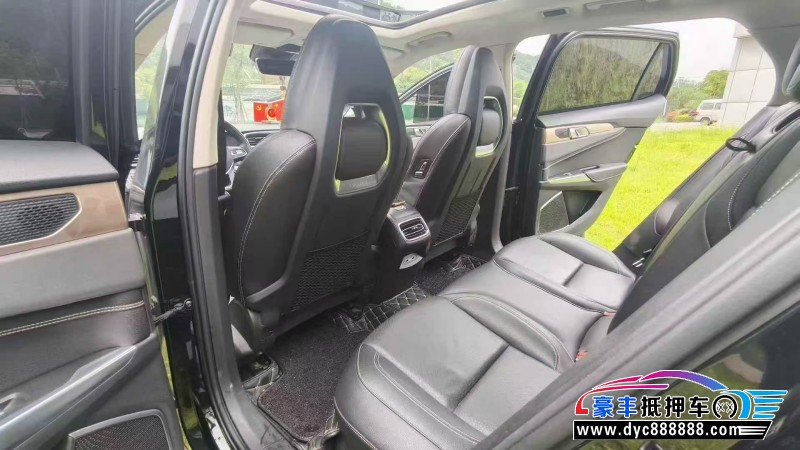 21年领克01轿车抵押车出售