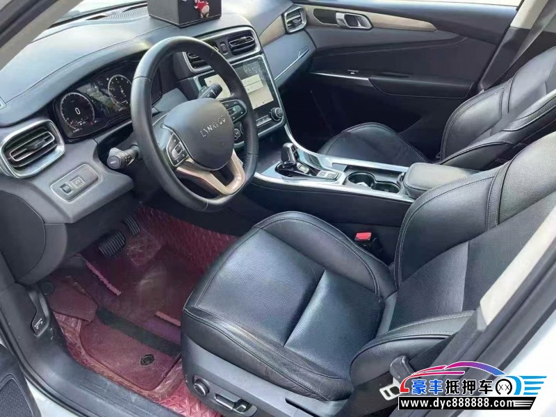 18年领克01轿车抵押车出售