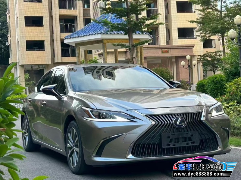 19年雷克萨斯ES轿车抵押车出售