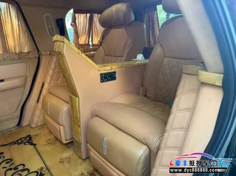 18年林肯领航员轿车抵押车出售