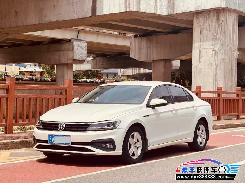 20年大众凌渡轿车抵押车出售