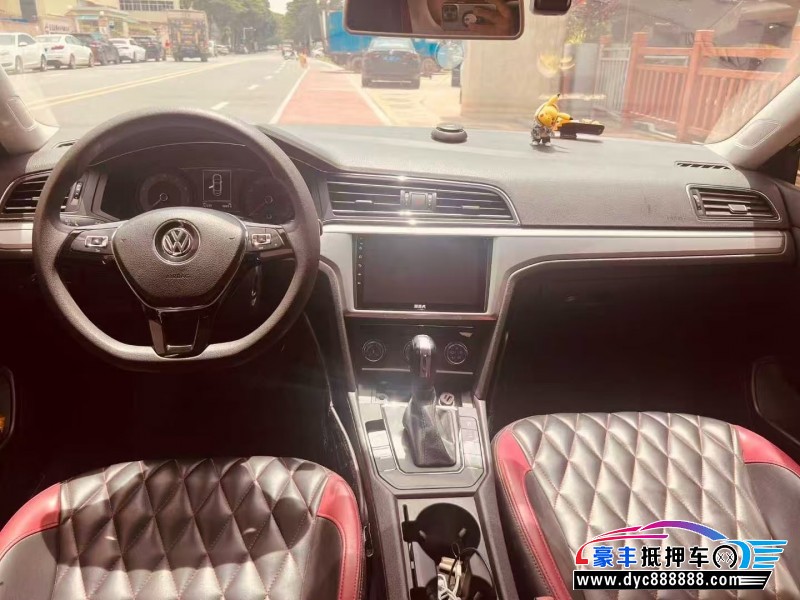 20年大众凌渡轿车抵押车出售