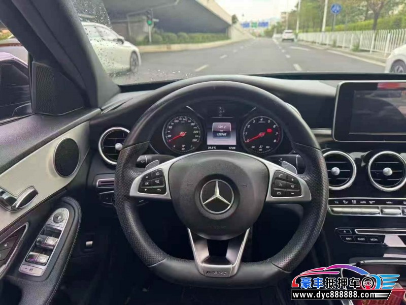 17年奔驰C轿车抵押车出售