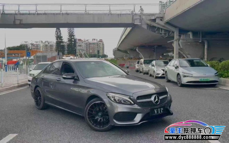 17年奔驰C轿车抵押车出售