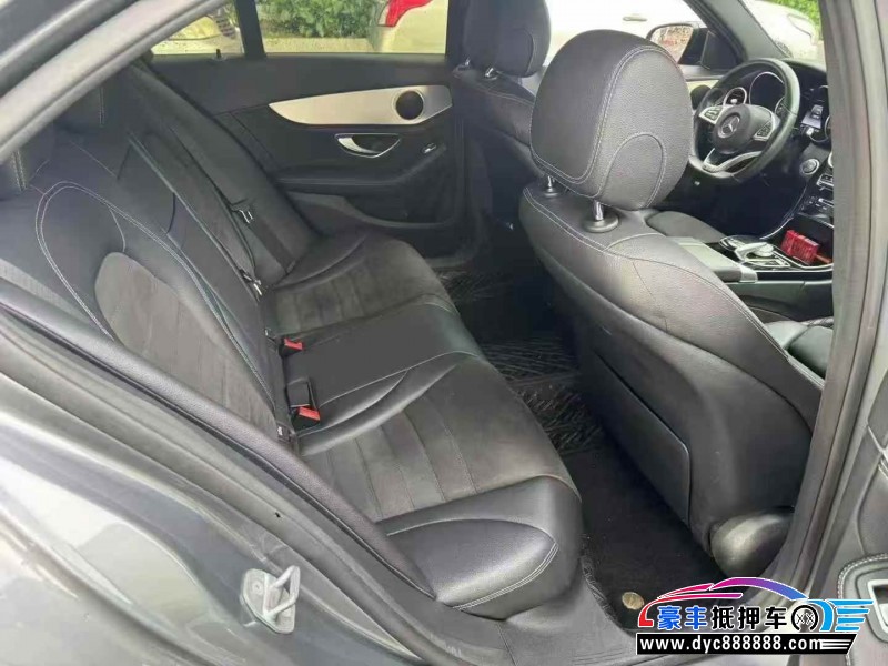 17年奔驰C轿车抵押车出售