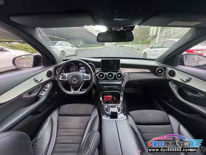 17年奔驰C轿车抵押车出售