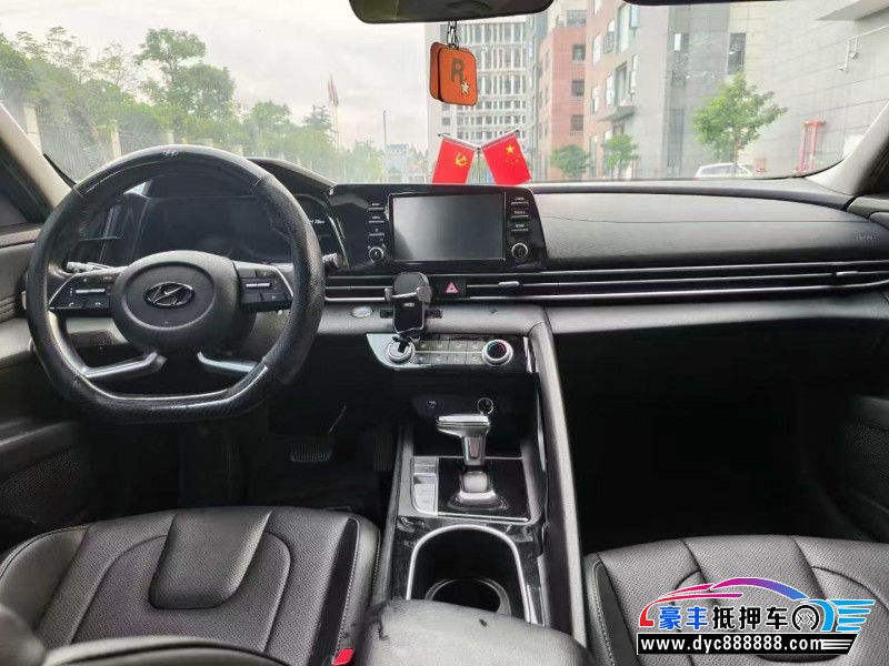 21年现代伊兰特轿车抵押车出售