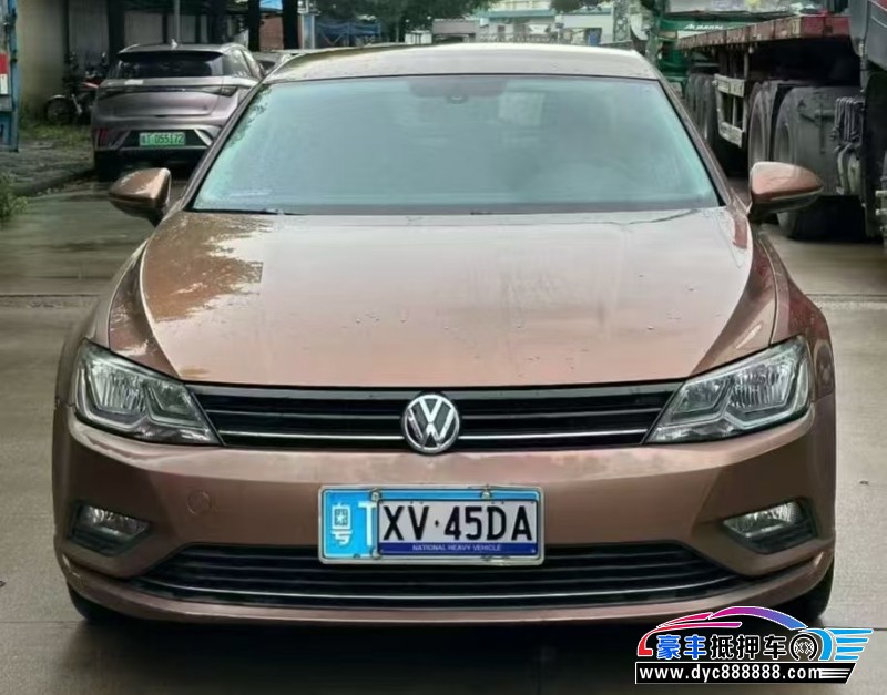 17年大众凌渡轿车抵押车出售