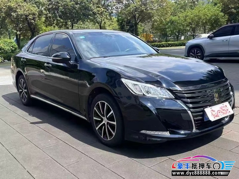 19年丰田皇冠轿车抵押车出售