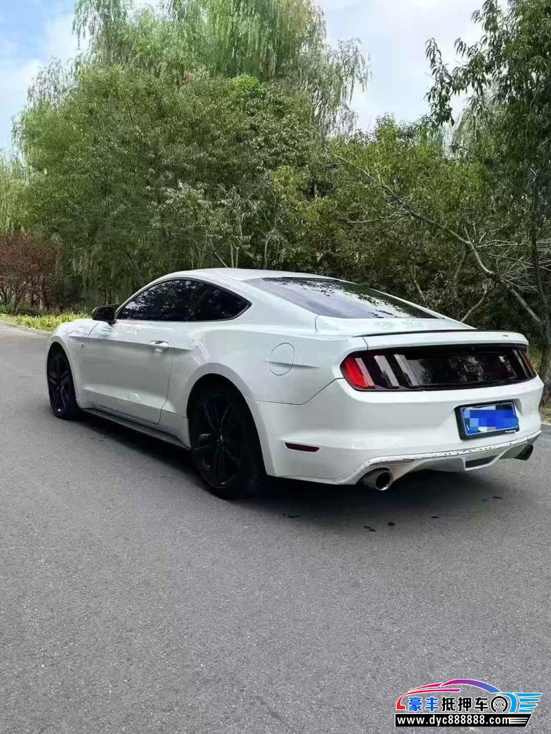 16年福特野马轿车抵押车出售