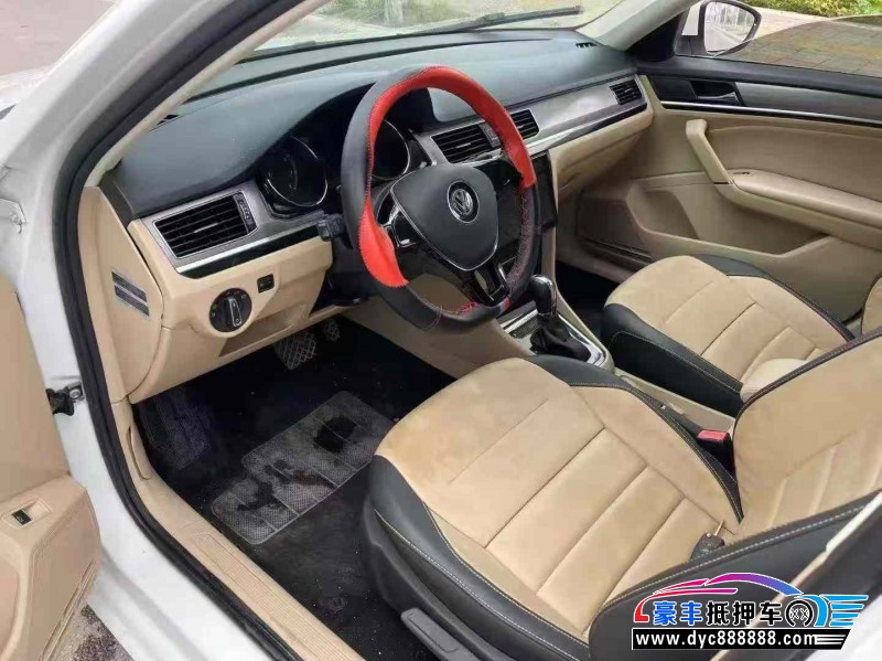 16年大众宝来轿车抵押车出售