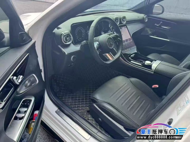 24年奔驰C轿车抵押车出售