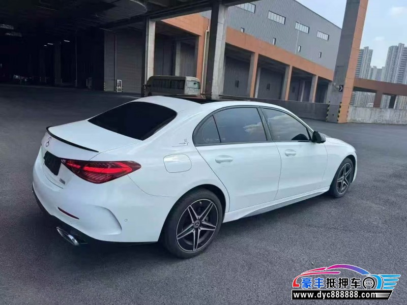 24年奔驰C轿车抵押车出售