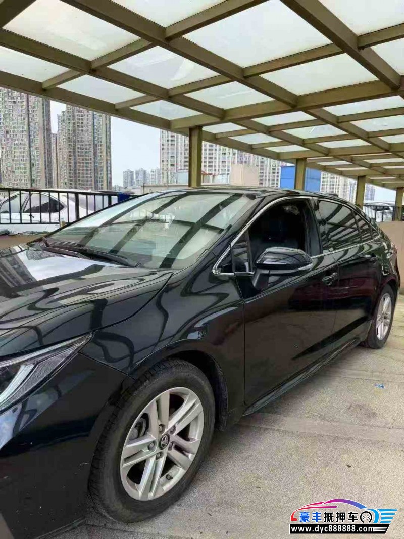 22年丰田凌尚轿车抵押车出售