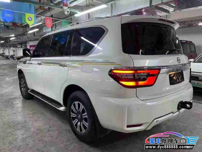 20年日产途乐轿车抵押车出售